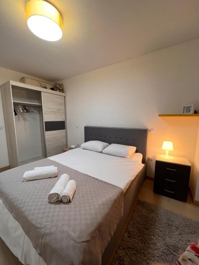 Modern Flatiron Apartment, Skopje Center Екстериор снимка
